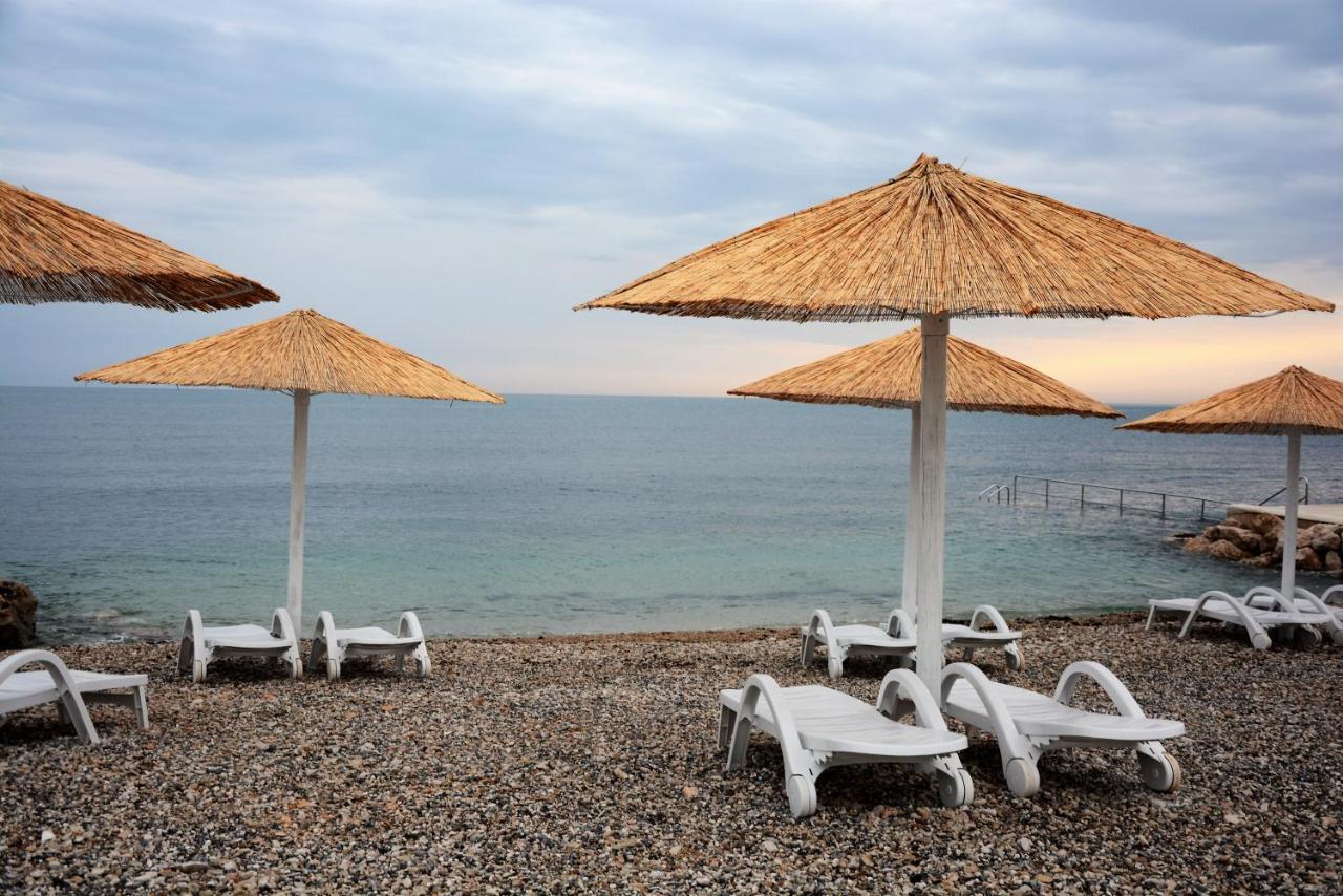 Villa Vienna Novigrad Istria Exteriör bild